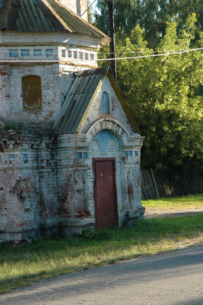 Часовня Михаила Архангела, Толбухино (Ярославский район, Ярославская область). архитектурные детали