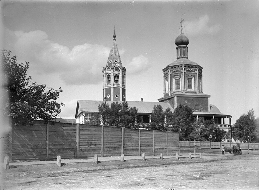 Кафедральный собор Троицы Живоначальной, Саратов (Саратов, город, Саратовская область). архивная фотография, «Альбом ‘Волга от истока до Каспия’». Фото 1894г.