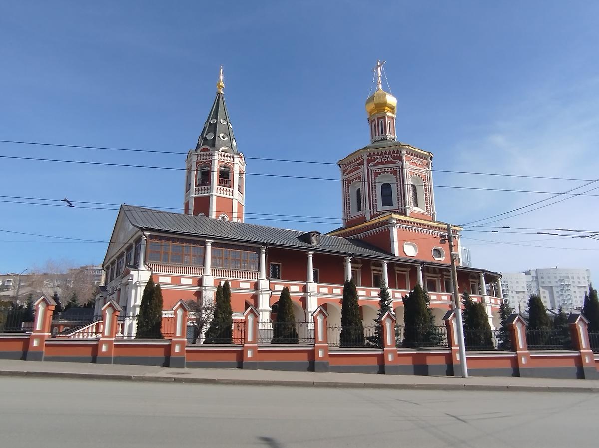фасады. Кафедральный собор Троицы Живоначальной, Саратов (Саратов, город, Саратовская область)