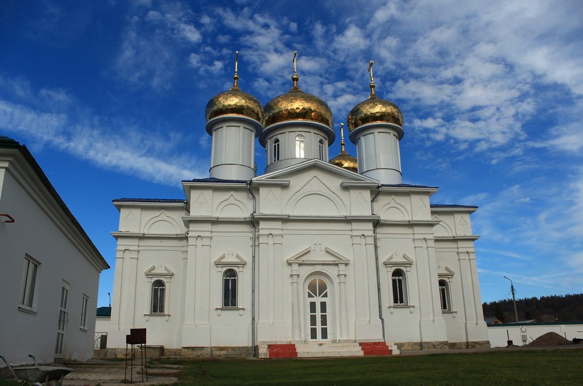 Благовещенский скит. Церковь Благовещения Пресвятой Богородицы, Фёдоровка (Тольятти, город, Самарская область). общий вид в ландшафте