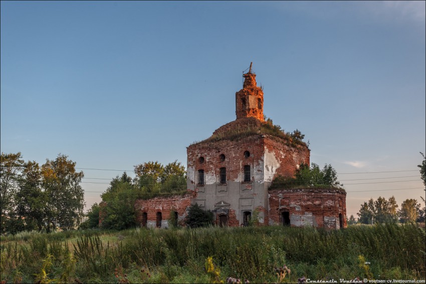Церковь Космы и Дамиана, Кузьмадино (Юрьев-Польский район, Владимирская область). фасады