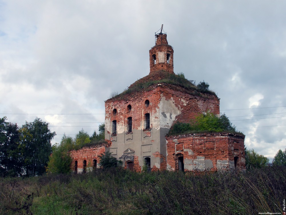 Церковь Космы и Дамиана, Кузьмадино (Юрьев-Польский район, Владимирская область). архитектурные детали
