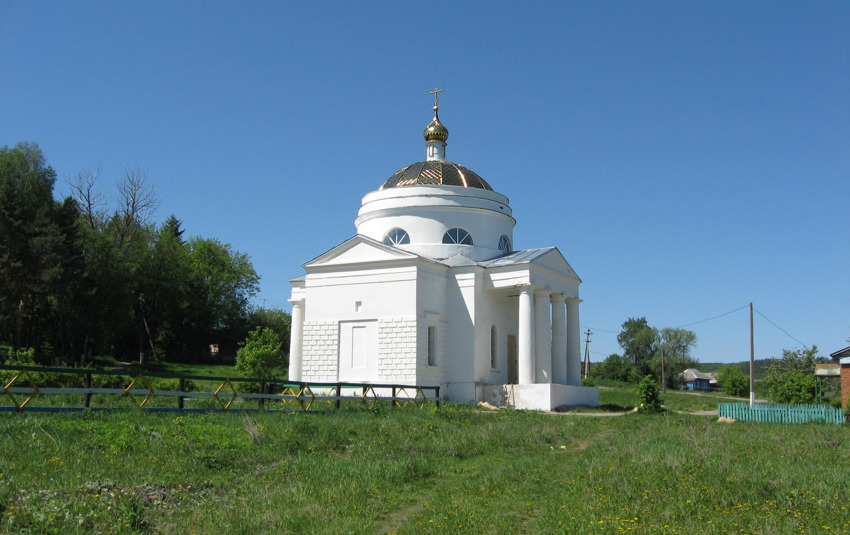 Церковь Михаила Архангела, Столыпино (Никольский район, Пензенская область). общий вид в ландшафте