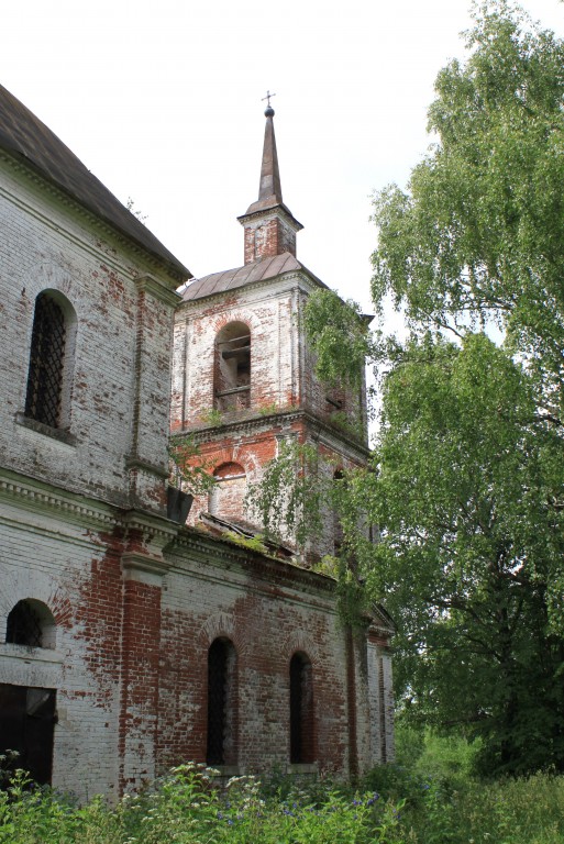 Маринино. Церковь Покрова Пресвятой Богородицы. фасады, Вид с северо-востока
