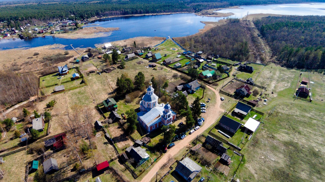 Церковь Казанской иконы Божией Матери, Верхние Котицы (Осташковский городской округ, Тверская область). общий вид в ландшафте