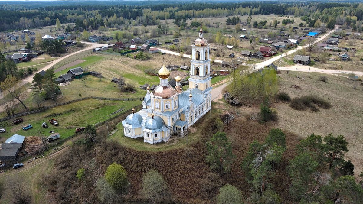 Оковцы. Церковь Смоленской иконы Божией Матери 