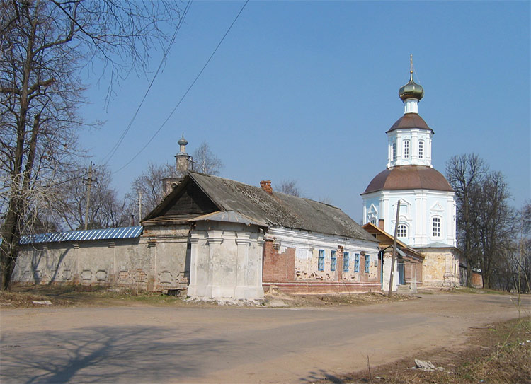 Житенный Смоленский монастырь, Осташков (Осташковский городской округ, Тверская область). общий вид в ландшафте, Вид на монастырь с юго-востока