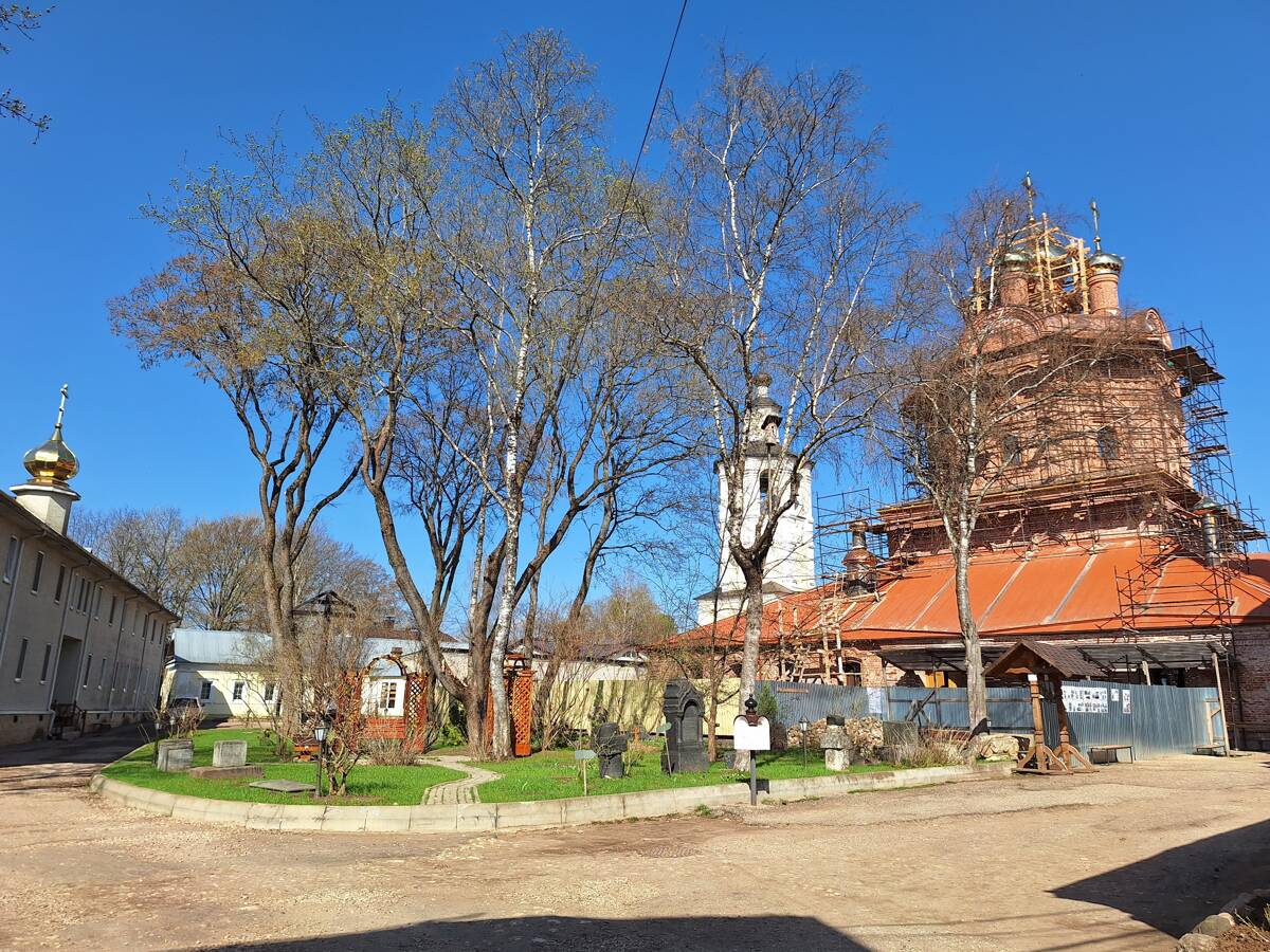 Житенный Смоленский монастырь, Осташков (Осташковский городской округ, Тверская область). документальные фотографии