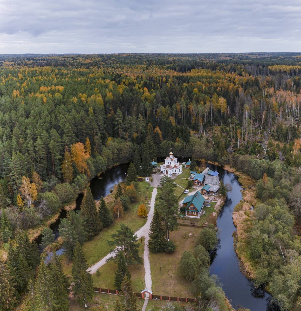 Спасо-Преображенский скит, Оковцы (Селижаровский район, Тверская область). общий вид в ландшафте