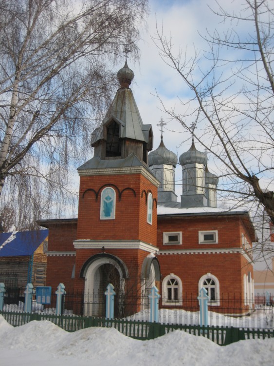 Погода пензенская городище на неделю. Храм Городище Пензенской области. Храм Покрова Пресвятой Богородицы Городище Пенза. Церковь Покрова Святой Богородицы. В Городище Пензенской области. Церковь в Вышелее Городище Пензенской области.