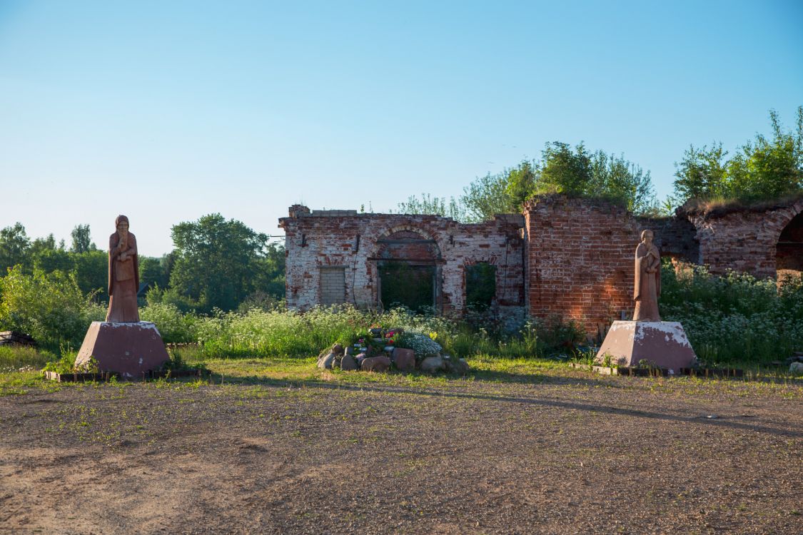 Церковь Троицы Живоначальной, Любим (Любимский район, Ярославская область). фасады