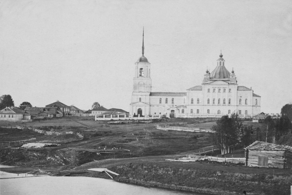 Собор Сретения Господня, Никольск (Никольский район, Вологодская область). архивная фотография, Фотоснимок Сретенского собора в 1905 году. Выполнен в 1905 году вологодским фотографом И. И. Якубовым. Из собрания историко-мемориального музея А. Я. Яшина.