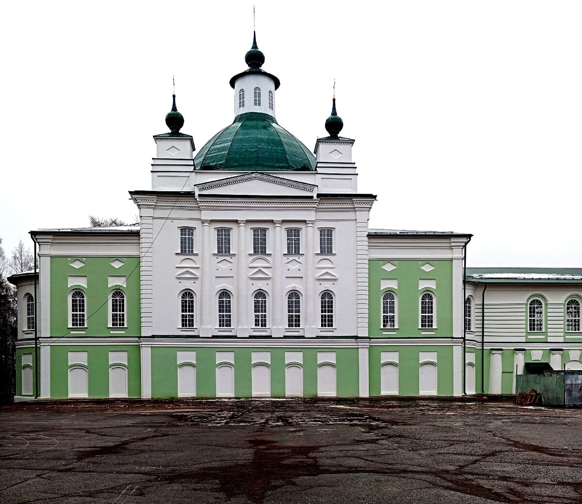 Собор Сретения Господня, Никольск (Никольский район, Вологодская область). фасады