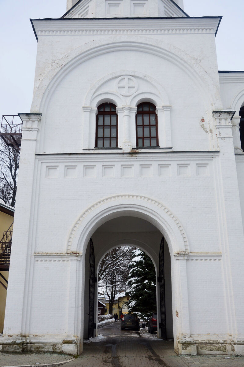 Богородице-Рождественский мужской монастырь. Церковь Александра Невского в колокольне, Владимир (Владимир, город, Владимирская область). архитектурные детали