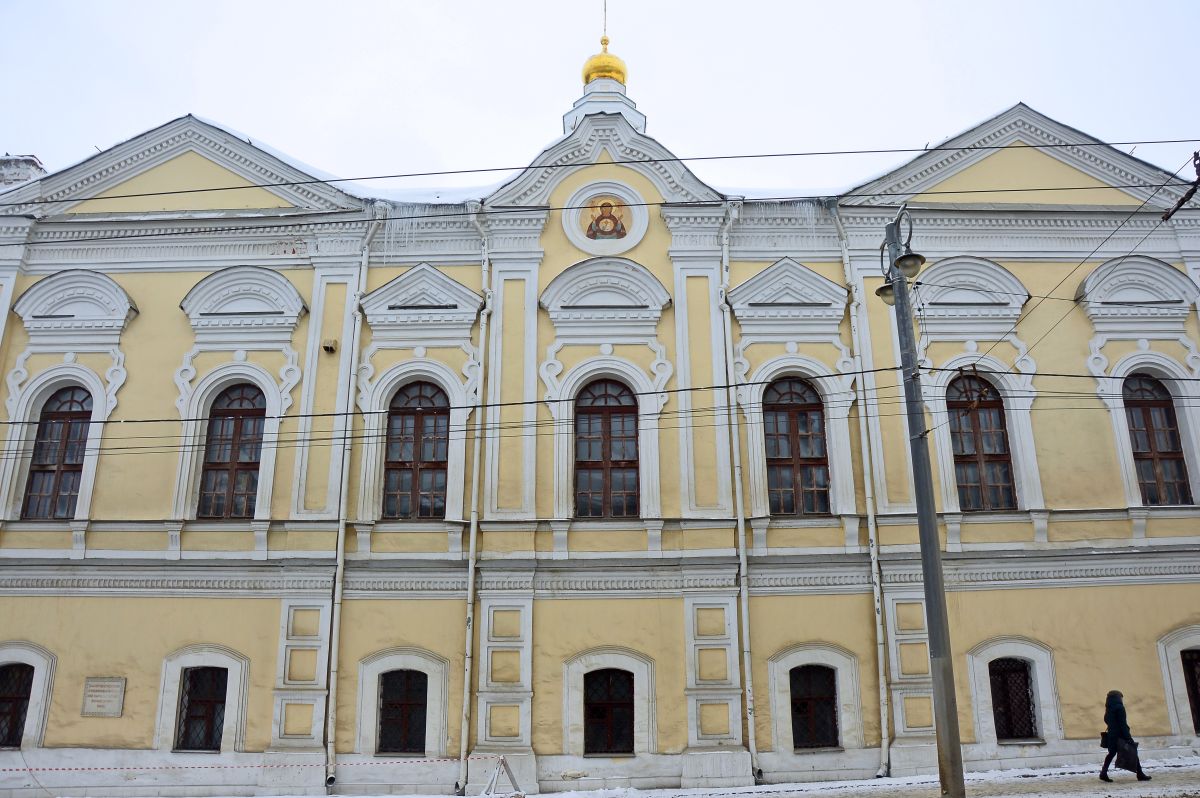 Богородице-Рождественский мужской монастырь. Трапезный храм в честь Рождества Христова, Владимир (Владимир, город, Владимирская область). фасады