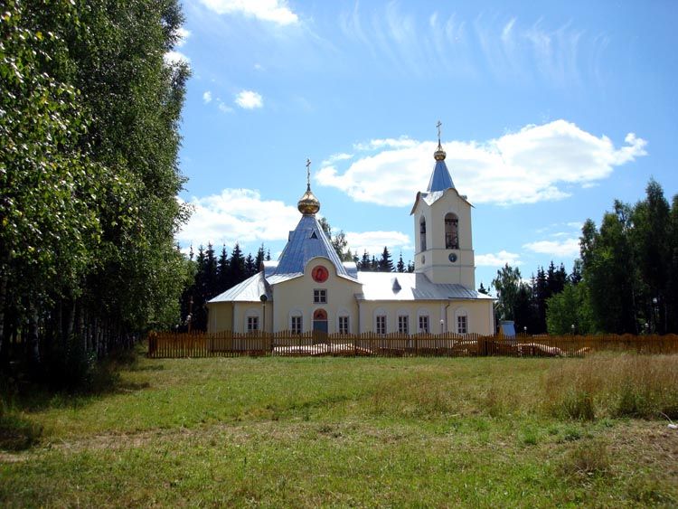 Кудиново. Церковь Николая Чудотворца. общий вид в ландшафте