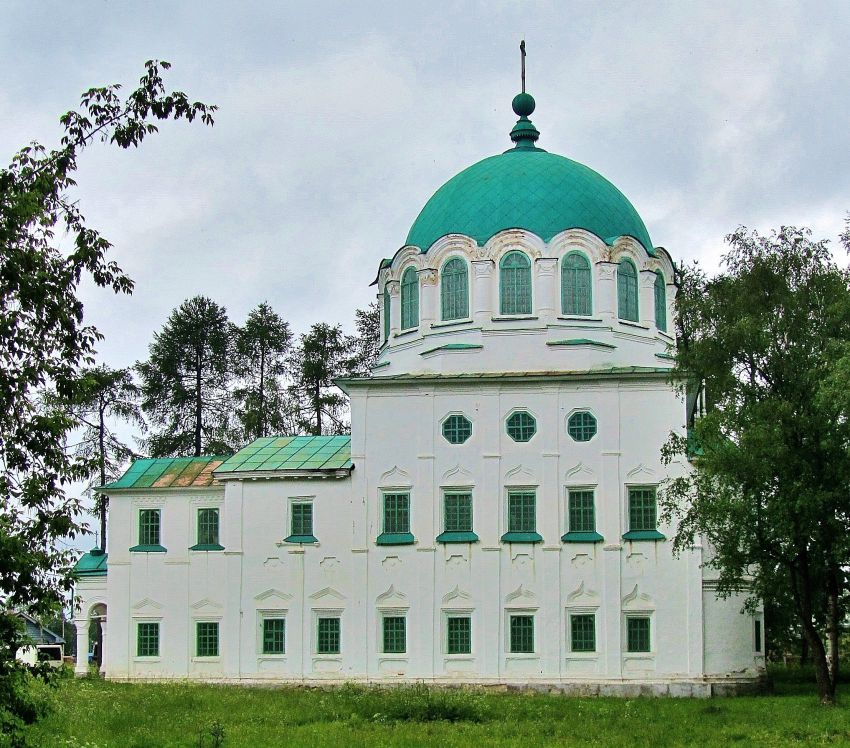 Церковь Троицы Живоначальной, Каргополь (Каргопольский район, Архангельская область). фасады, вид с юго-востока