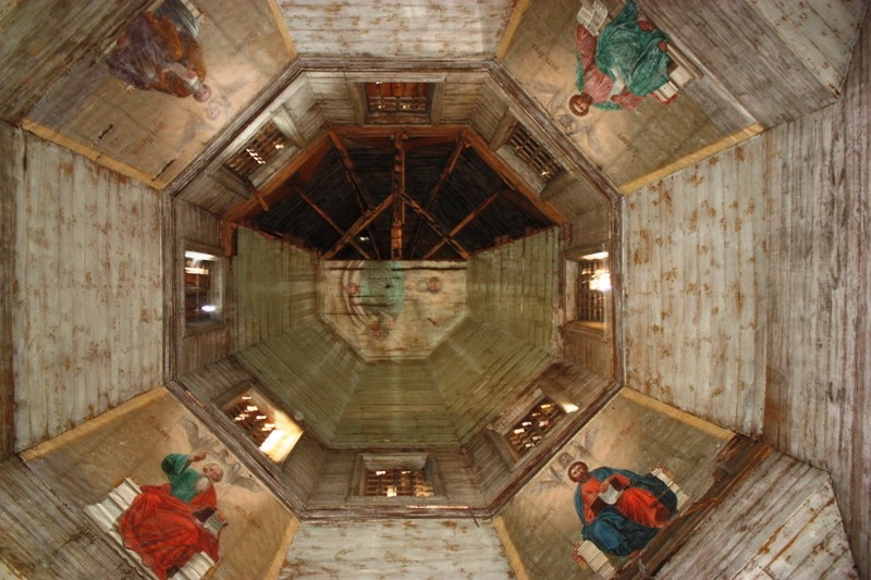 Церковь Михаила Архангела, Крапивна (Климовский район, Брянская область). интерьер и убранство, росписи