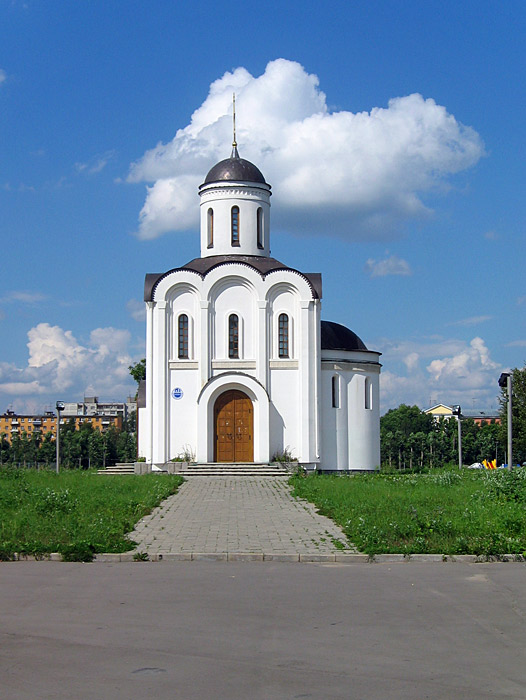 Храм св Троицы за Волгой Тверь