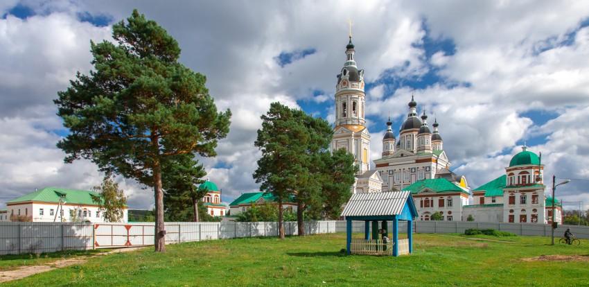Троице-Сканов женский монастырь, Сканово (Наровчатский район, Пензенская область). общий вид в ландшафте