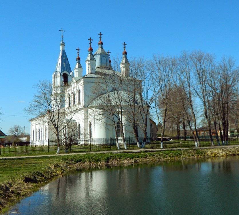 Раменье. Церковь Воскресения Словущего. фасады