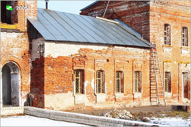Церковь Богоявления Господня, Бавлены (Кольчугинский район, Владимирская область). архитектурные детали, Южный фасад трапезной