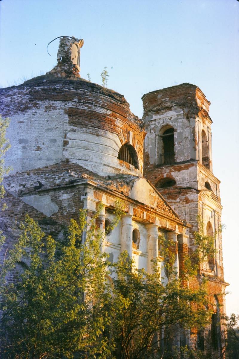 Церковь Николая Чудотворца в Русинове, Ермолино (Боровский район, Калужская область). фасады