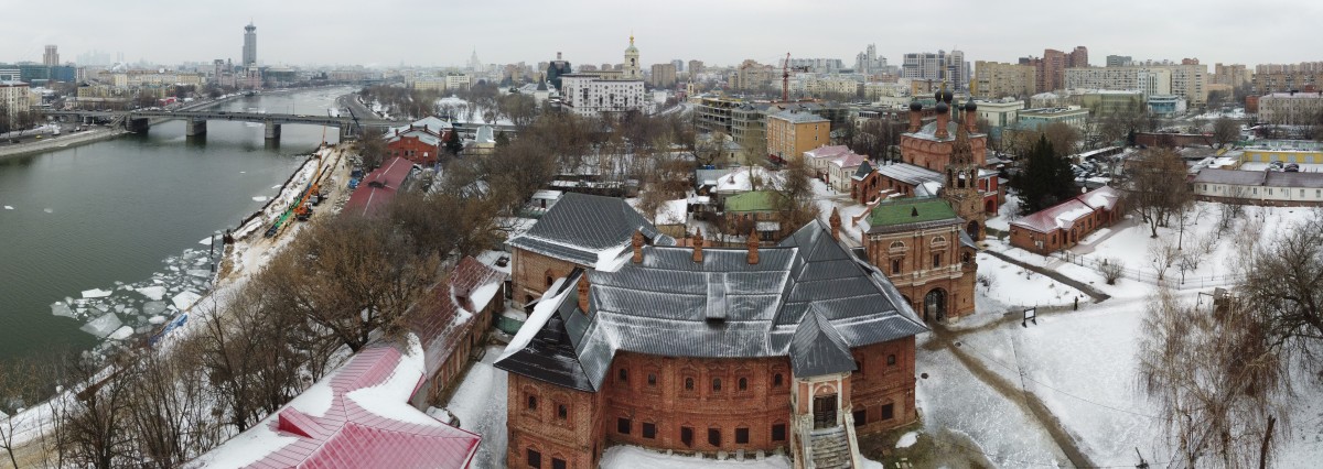 Таганский. Крутицкое подворье. общий вид в ландшафте