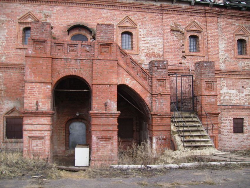 Таганский. Крутицкое подворье. архитектурные детали, Вход  в  Приказные  палаты