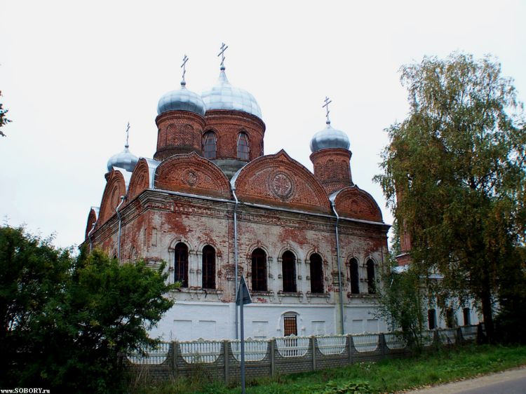 Церковь Троицы Живоначальной, Внуково (Дмитровский городской округ, Московская область). фасады
