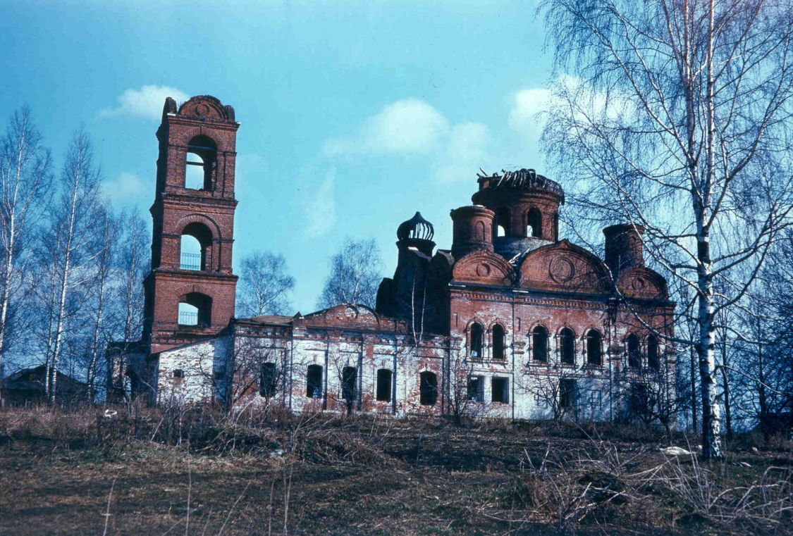 Церковь Троицы Живоначальной, Внуково (Дмитровский городской округ, Московская область). фасады