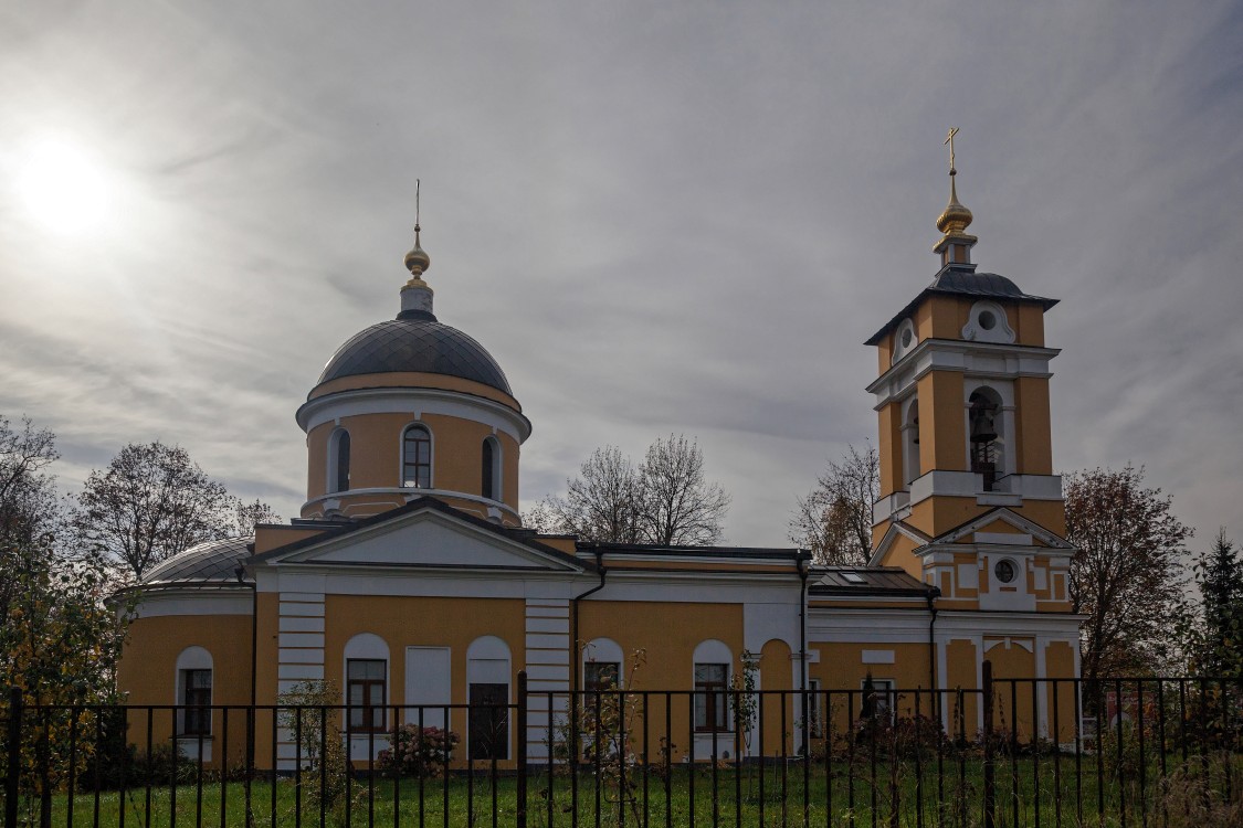Церковь Рождества Пресвятой Богородицы, Гульнево (Дмитровский городской округ, Московская область). фасады