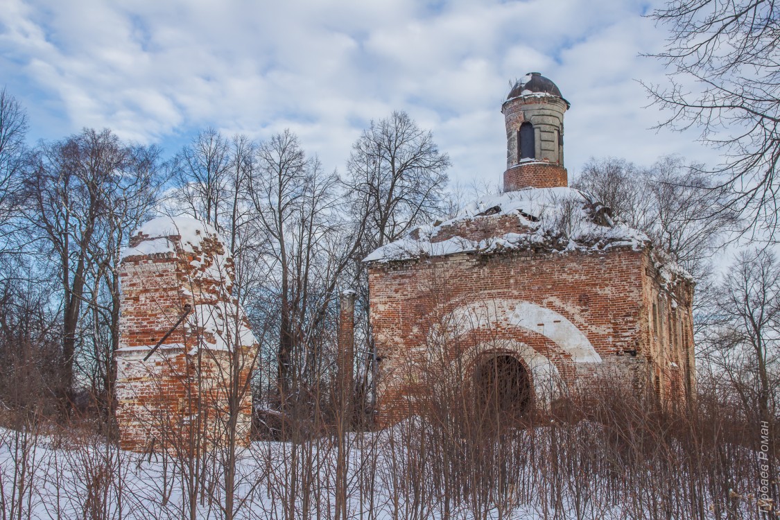 Скоморохово. Церковь Николая Чудотворца. общий вид в ландшафте