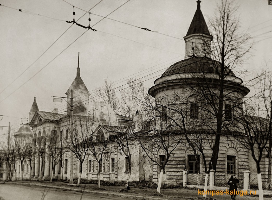 Церковь Александра Невского при бывших Хлюстинских богоугодных заведениях, Калуга (Калуга, город, Калужская область). архивная фотография, Вид с северо-запада (источник - http://kompas-kaluga.ru/historyitem/8070/)
