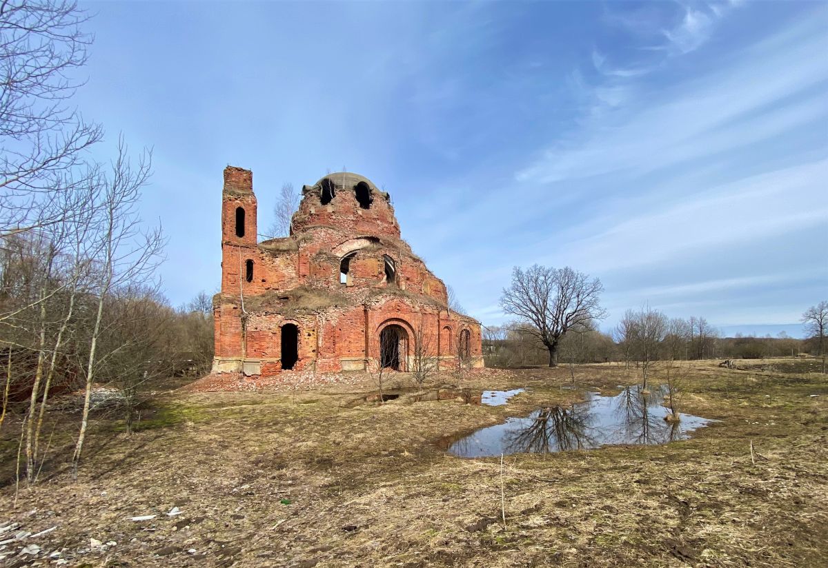 Церковь Покрова Пресвятой Богородицы, Космачево (Людиновский район, Калужская область). фасады, Вид с юго-запада