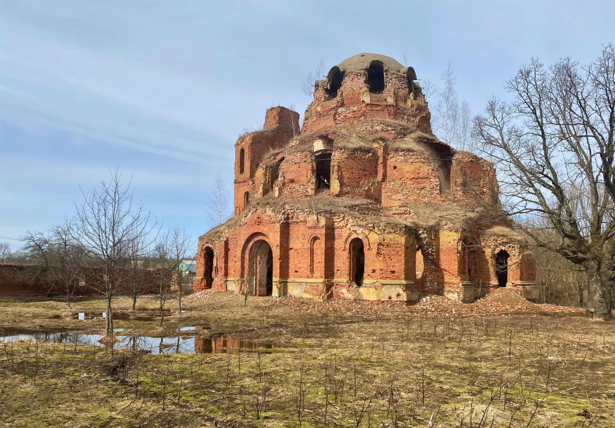 Космачево. Церковь Покрова Пресвятой Богородицы. фасады, Вид с юго-востока