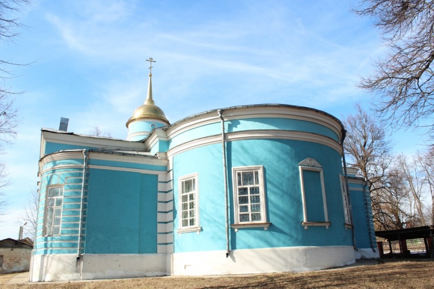 Церковь Казанской иконы Божией Матери, Медынь (Медынский район, Калужская область). общий вид в ландшафте, Вид с юго-востока