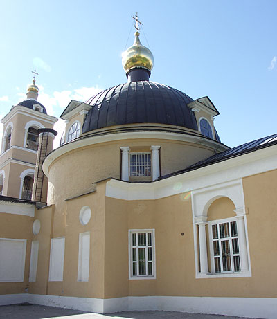 Церковь Гребневской иконы Божией Матери, Одинцово (Одинцовский городской округ и ЗАТО Власиха, Краснознаменск, Московская область). архитектурные детали, Ротонда главного объема. Вид с юго-востока.