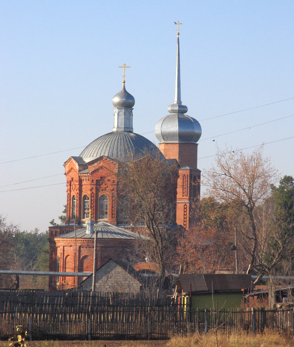 Людиново. Церковь Сергия Радонежского. фасады