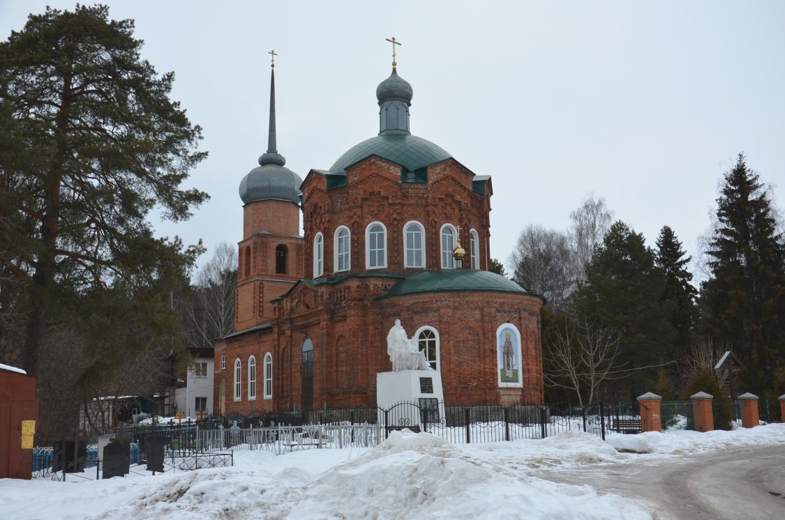 Церковь Сергия Радонежского, Людиново (Людиновский район, Калужская область). общий вид в ландшафте