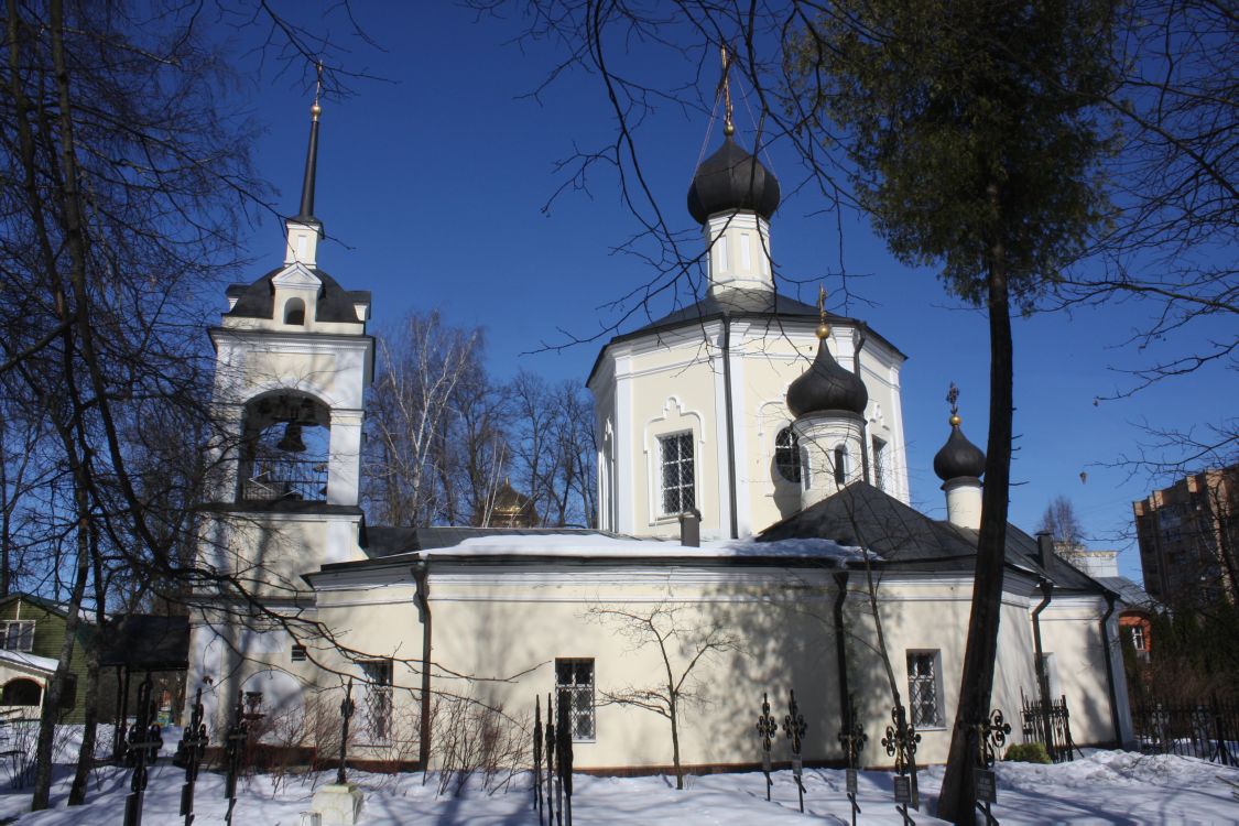 Преображенский скит. Церковь Преображения Господня, Юдино (Одинцовский городской округ и ЗАТО Власиха, Краснознаменск, Московская область). общий вид в ландшафте
