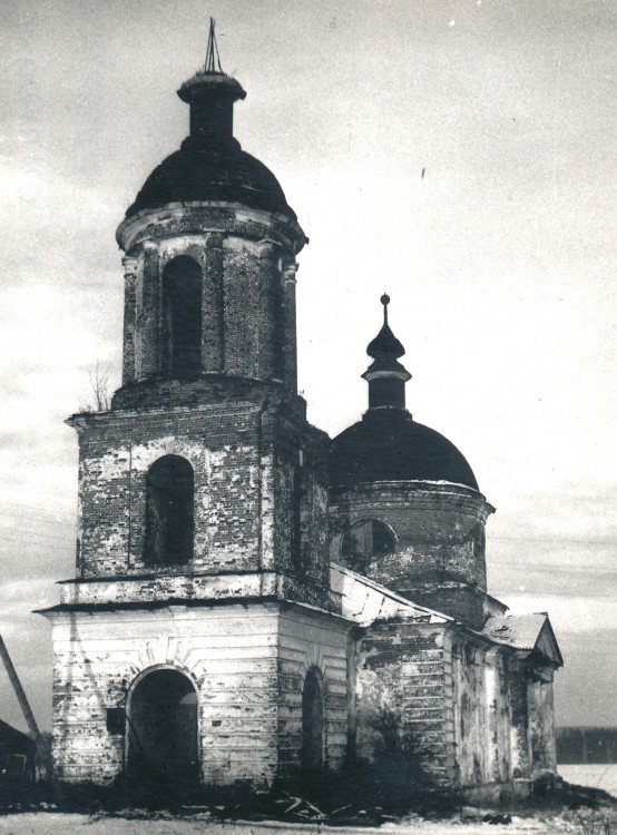 Завалино. Церковь Казанской иконы Божией Матери. фасады