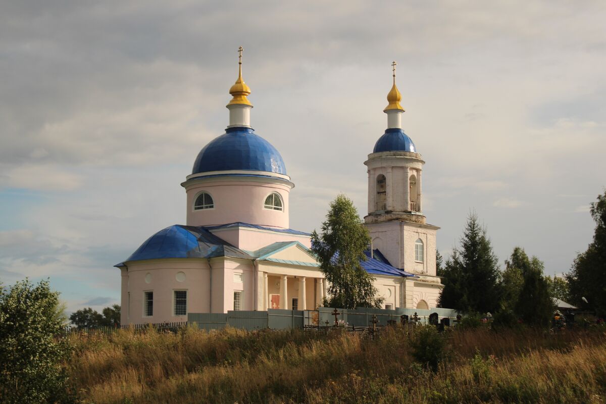 Завалино. Церковь Казанской иконы Божией Матери. фасады