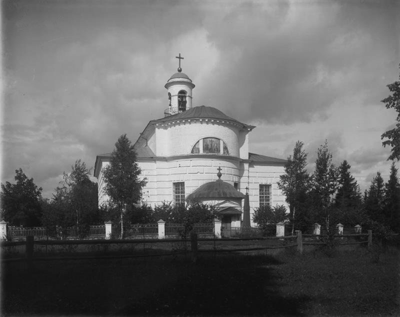 Церковь Воздвижения Креста Господня, Снегирёво (Кольчугинский район, Владимирская область). архивная фотография, Фото начала ХХ века из фондов Государственного научно-исследовательского музея архитектуры имени А.В. Щусева. Автор Иван Николаевич Александров