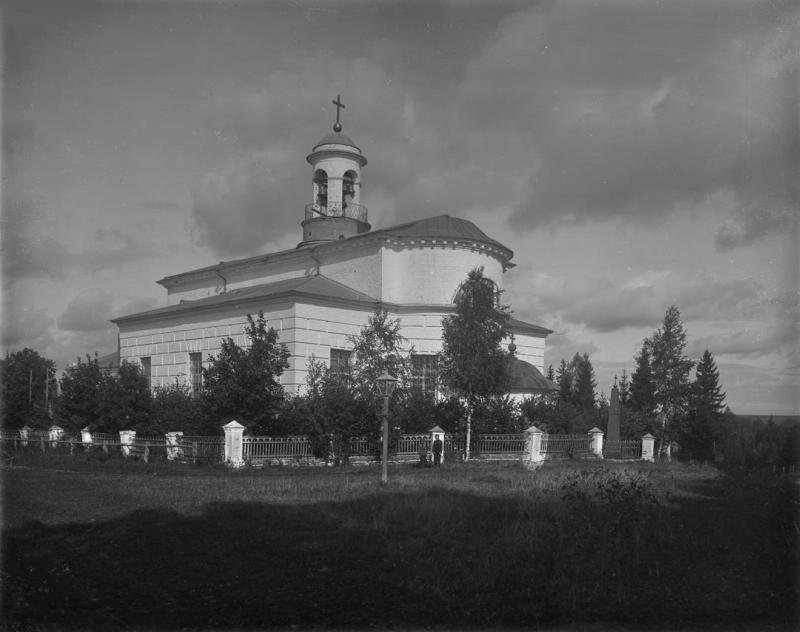 Церковь Воздвижения Креста Господня, Снегирёво (Кольчугинский район, Владимирская область). архивная фотография, Фото начала ХХ века из фондов Государственного научно-исследовательского музея архитектуры имени А.В. Щусева. Автор Иван Николаевич Александров