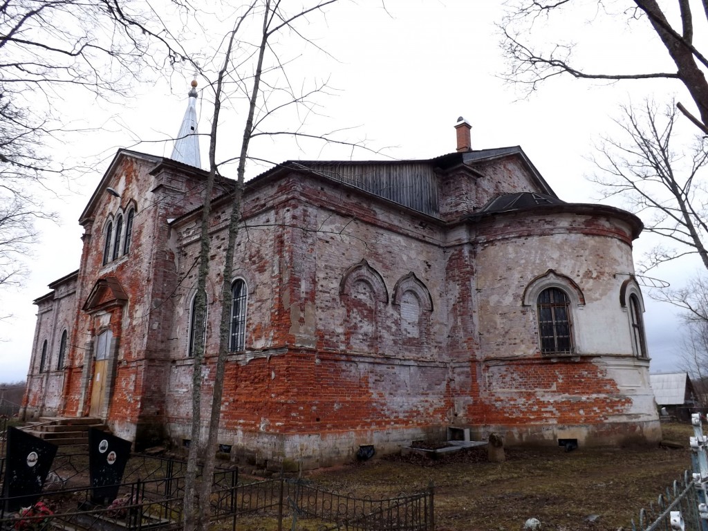 Церковь Успения Пресвятой Богородицы, Заручье (Сланцевский район, Ленинградская область). фасады