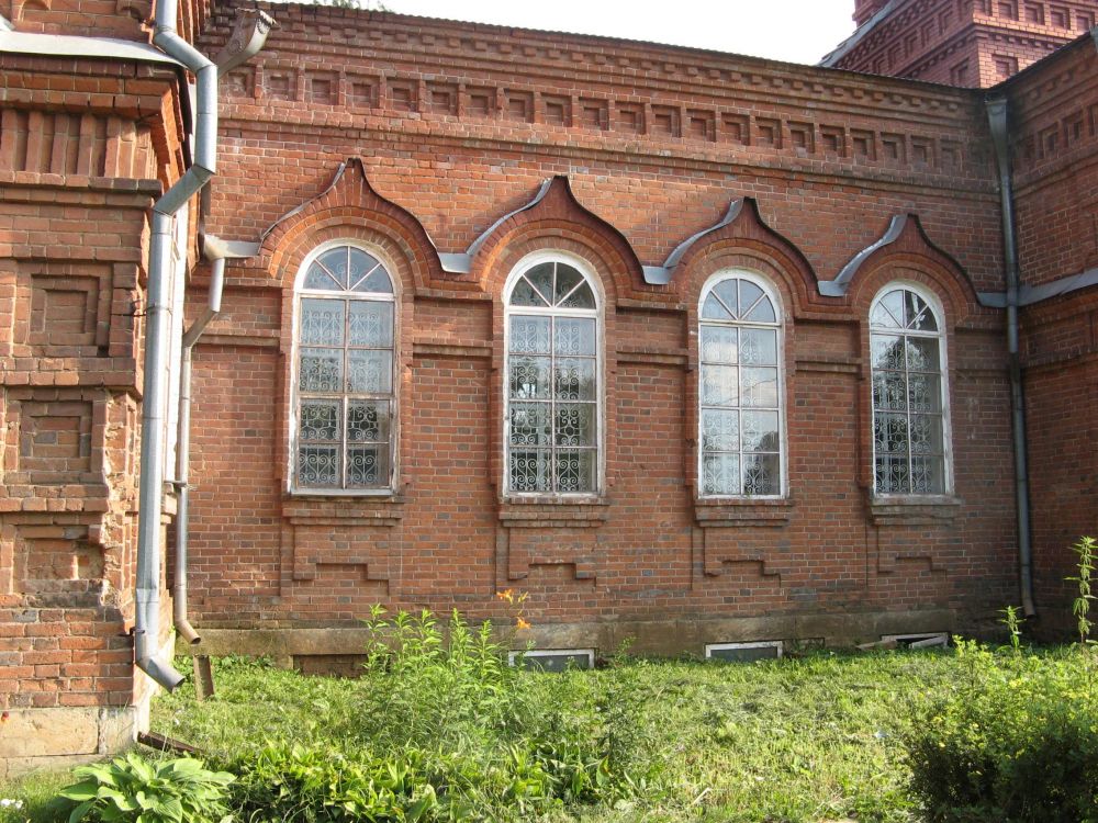 Церковь Покрова Пресвятой Богородицы, Июльское (Воткинский район и г. Воткинск, Республика Удмуртия). архитектурные детали, Северный фасад трапезной церкви