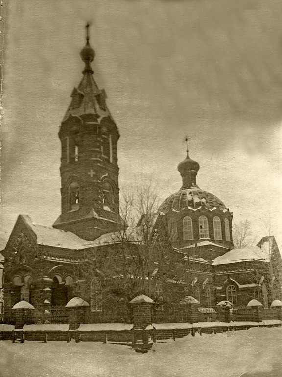 Церковь Покрова Пресвятой Богородицы, Июльское (Воткинский район и г. Воткинск, Республика Удмуртия). архивная фотография, Храм перед закрытием, 1940 г.