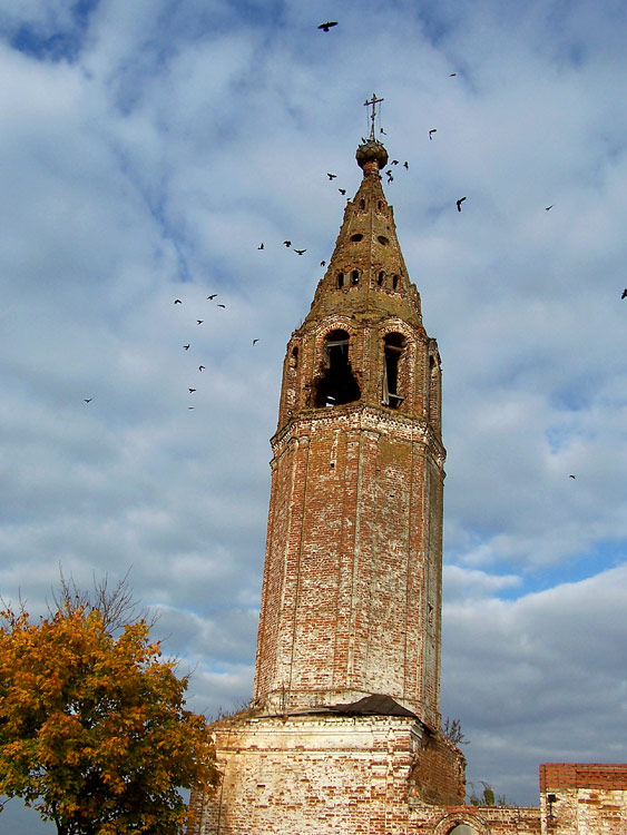 Церковь Иоанна Богослова, Дружба (Судиславский район, Костромская область). архитектурные детали