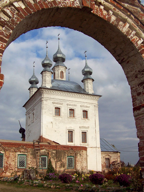 Церковь Иоанна Богослова, Дружба (Судиславский район, Костромская область). архитектурные детали